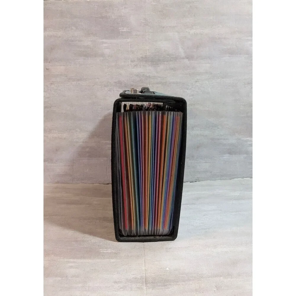 Expanding Accordion File Folder w/ twist locks